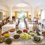Internazionale Hotel 3*