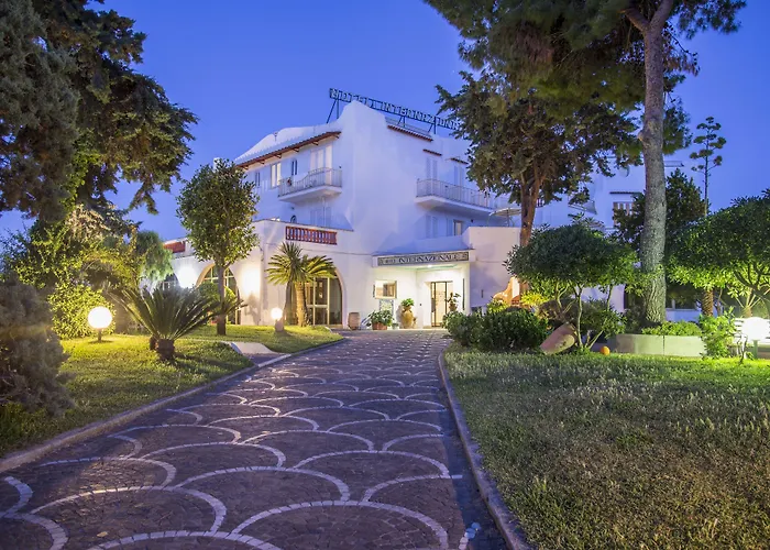 Отель Internazionale Барано-д'Иския